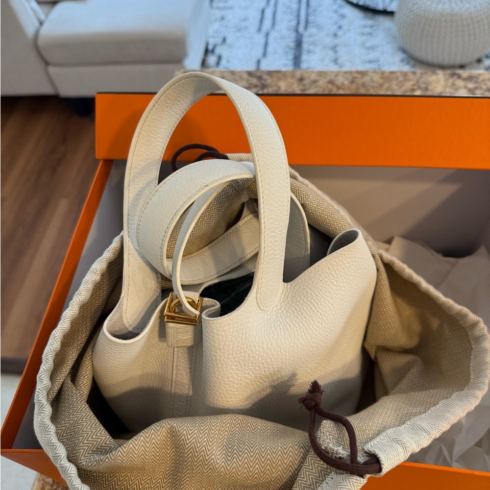 Hermes white picotin 18